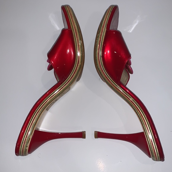 Adorable Stuart Weitzman heels! - Picture 4 of 4